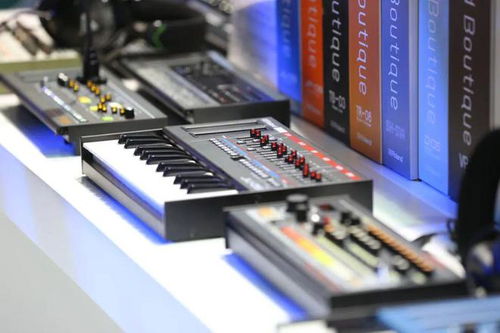 中国人自己的电子乐器主题展会和MIDI国际技术交流论坛